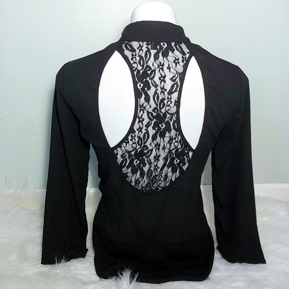 3/$25 🆕MNK Lace Cut Out Long Sleeve Collar Blouse - Picture 2 of 9